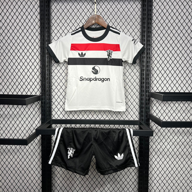 MANCHESTER UNITED III 24/25 CONJUNTO INFANTIL